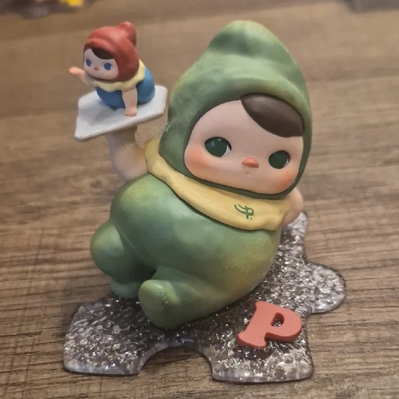 Pop Mart Hand In Hand Series Pucky - Picture 2 of 3